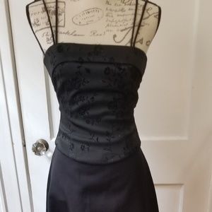 Long Black Evening/Prom Gown Dress